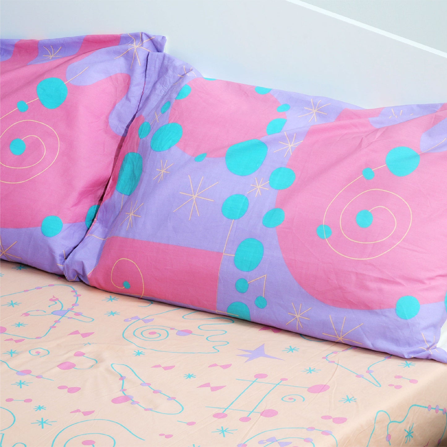 Miro's Magic Queen Bedsheet